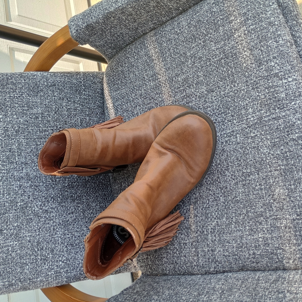 Brown Leather Ankle Boots with Tassels - Picture 13 of 13